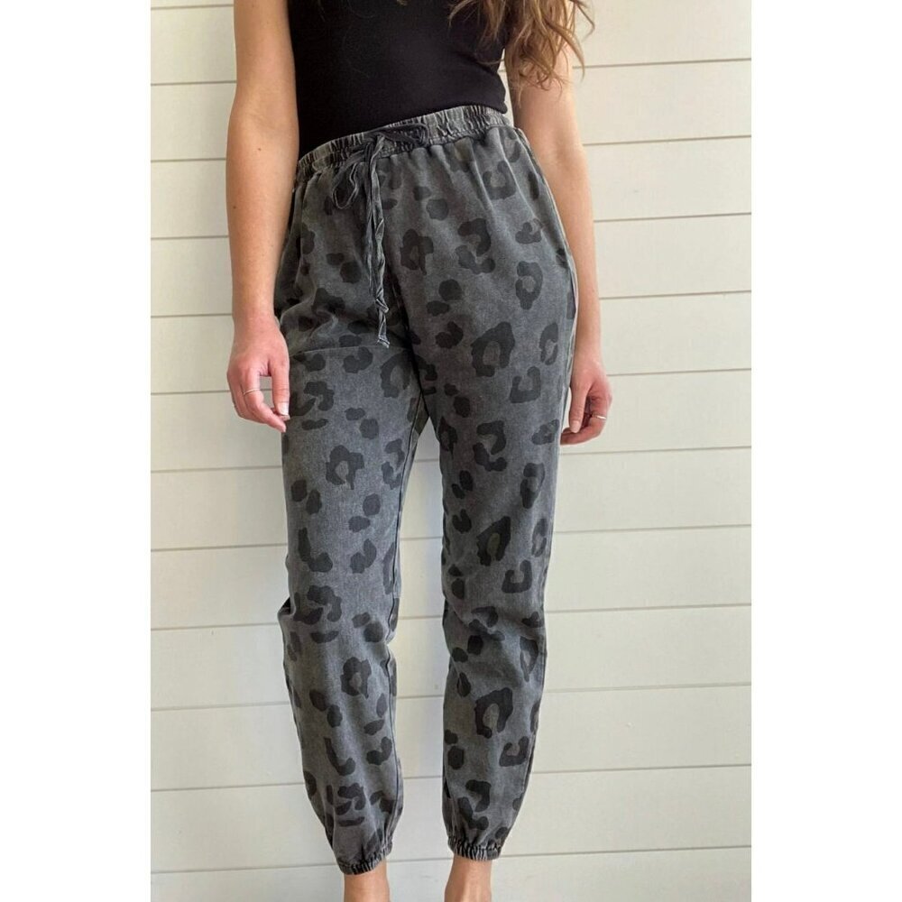 Aspen Mineral Wash Joggers in Ash Leopard